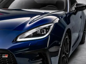 TOYOTA GR86