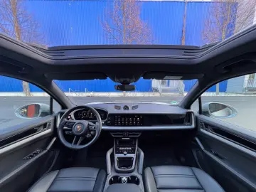 PORSCHE Cayenne E-Hyb Kreide · Inno · AHK · 14Wege  Bose