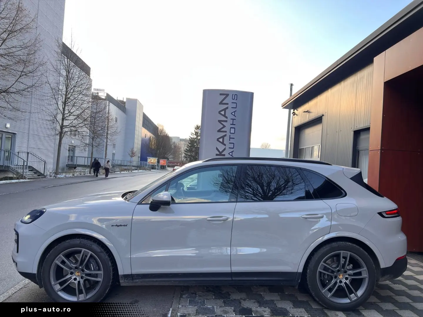 PORSCHE Cayenne E-Hyb Kreide · Inno · AHK · 14Wege  Bose