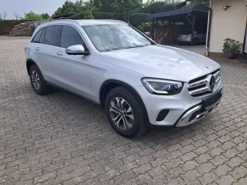 MERCEDES-BENZ GLC 300 d 4Matic LED NAVI KLIMAAUTOM