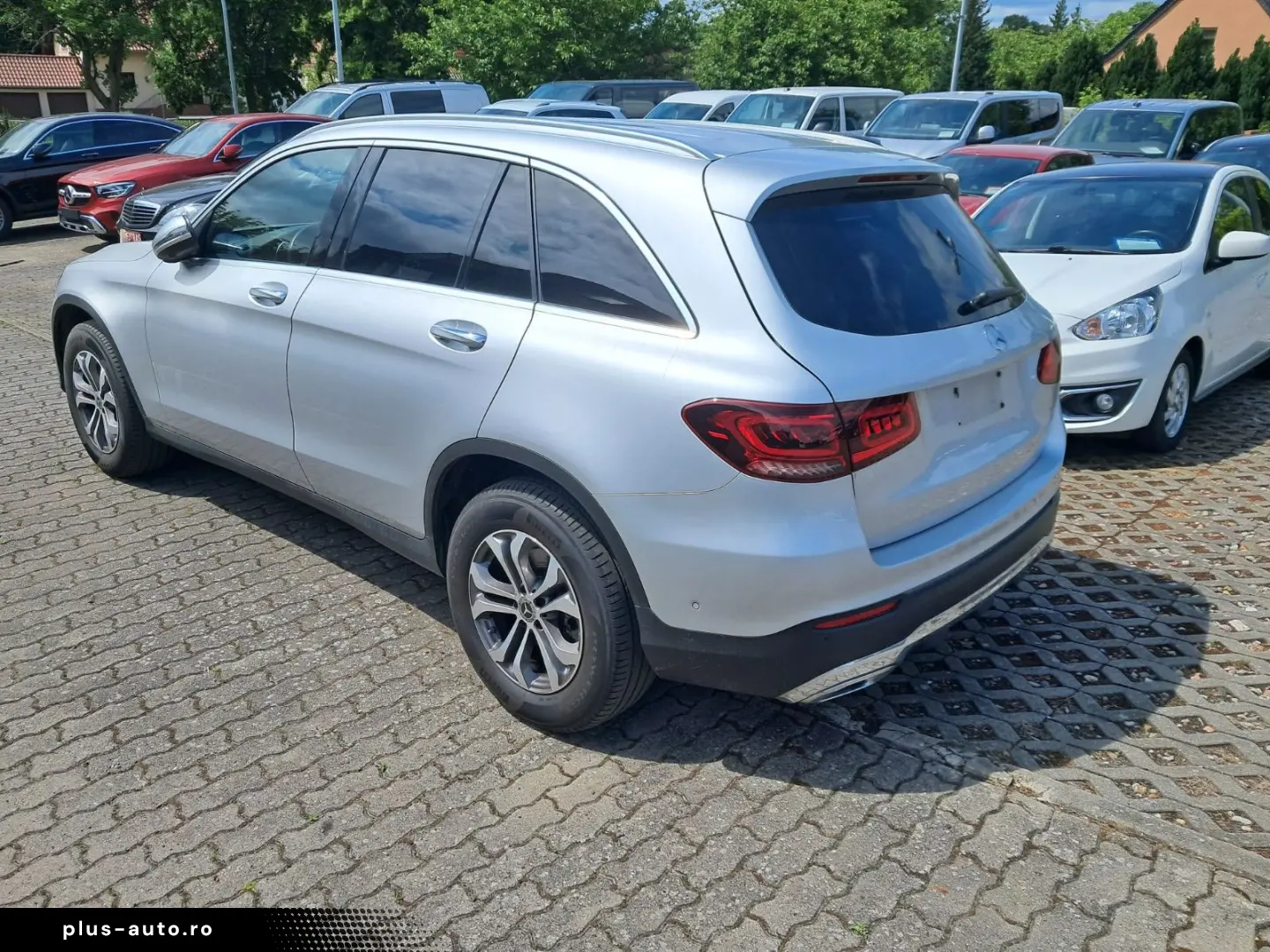 MERCEDES-BENZ GLC 300 d 4Matic LED NAVI KLIMAAUTOM