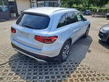 MERCEDES-BENZ GLC 300 d 4Matic LED NAVI KLIMAAUTOM