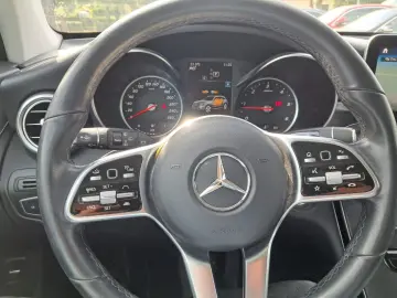 MERCEDES-BENZ GLC 300 d 4Matic LED NAVI KLIMAAUTOM