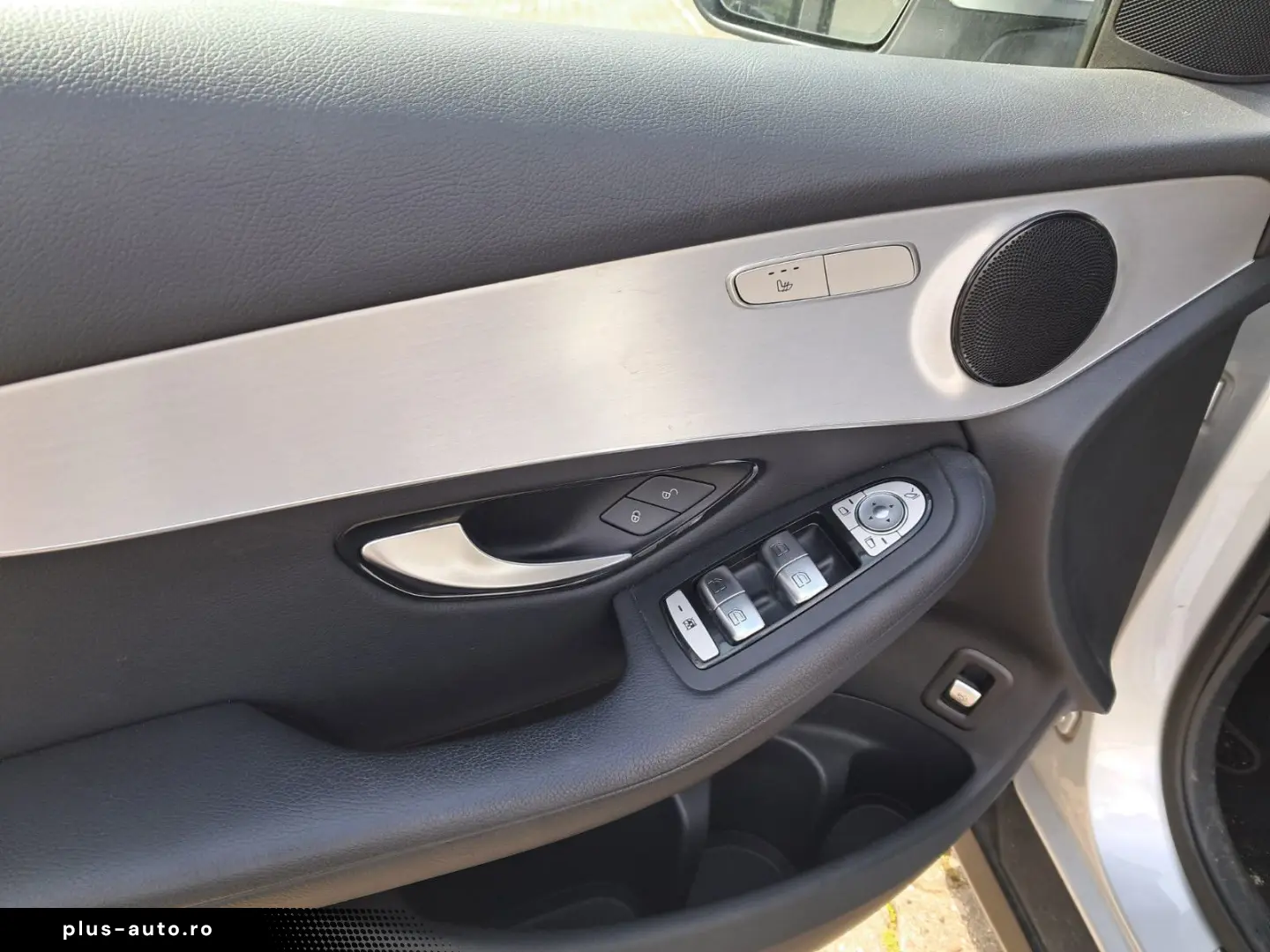 MERCEDES-BENZ GLC 300 d 4Matic LED NAVI KLIMAAUTOM