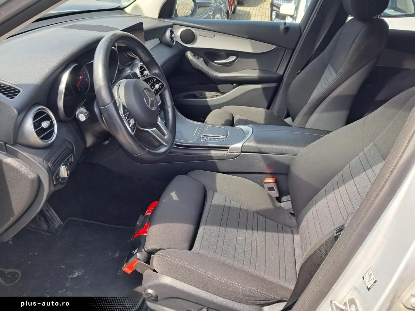 MERCEDES-BENZ GLC 300 d 4Matic LED NAVI KLIMAAUTOM