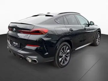 BMW X6 xDr30d M SPORT SoftCl AHK Pano