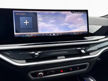 BMW X6 xDr30d M SPORT SoftCl AHK Pano