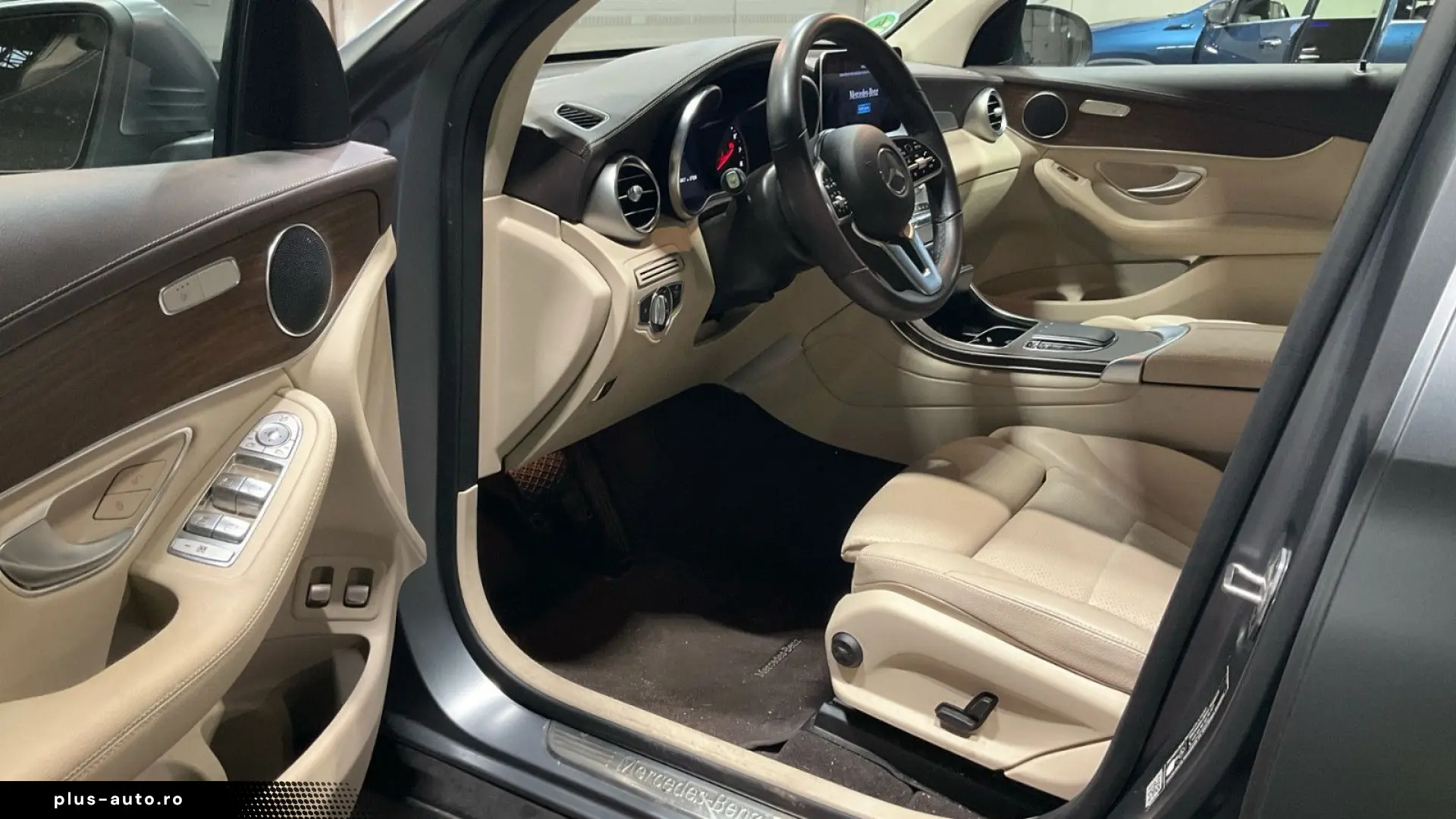 MERCEDES-BENZ GLC 300 e Exclusive 19 Leder Kam Sound LED DA