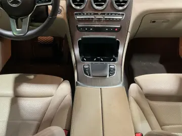 MERCEDES-BENZ GLC 300 e Exclusive 19 Leder Kam Sound LED DA