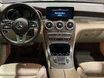 MERCEDES-BENZ GLC 300 e Exclusive 19 Leder Kam Sound LED DA