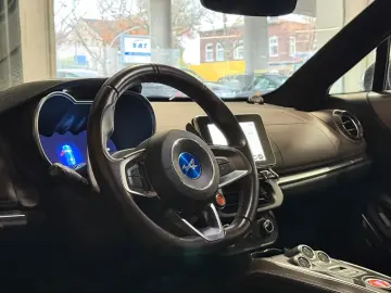 ALPINE A110 GT 300PS Carbon KAM Sound Navi Klima SHZ