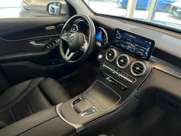 MERCEDES-BENZ GLC 300 e 4M MBUX Fahrassist LED Wide Cam. HUD