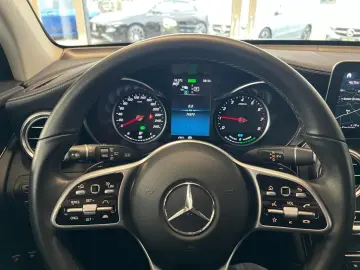 MERCEDES-BENZ GLC 300 e 4M MBUX Fahrassist LED Wide Cam. HUD