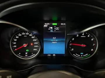 MERCEDES-BENZ GLC 300 e 4M MBUX Fahrassist LED Wide Cam. HUD