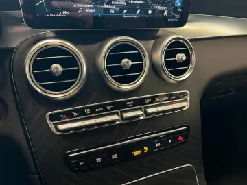 MERCEDES-BENZ GLC 300 e 4M MBUX Fahrassist LED Wide Cam. HUD