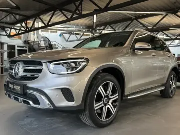 MERCEDES-BENZ GLC 300 e 4M MBUX Fahrassist LED Wide Cam. HUD