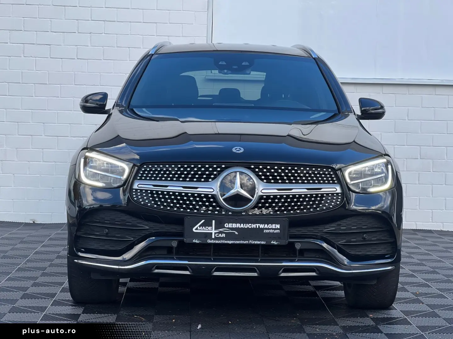 MERCEDES-BENZ GLC 300e 4Matic AMG LED FACELIFT AHK ACC ALC