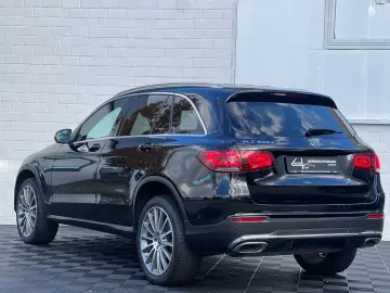 MERCEDES-BENZ GLC 300e 4Matic AMG LED FACELIFT AHK ACC ALC