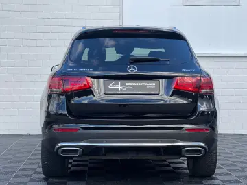 MERCEDES-BENZ GLC 300e 4Matic AMG LED FACELIFT AHK ACC ALC
