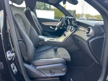 MERCEDES-BENZ GLC 300e 4Matic AMG LED FACELIFT AHK ACC ALC