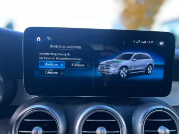 MERCEDES-BENZ GLC 300e 4Matic AMG LED FACELIFT AHK ACC ALC