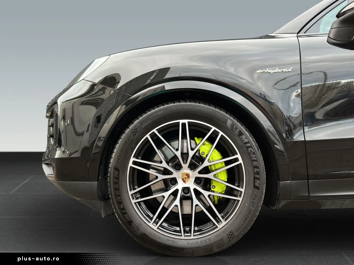 PORSCHE Cayenne E-Hybrid Pano. BOSE AHK Inno Luftf.