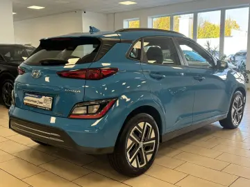 HYUNDAI Kona Select 2WD