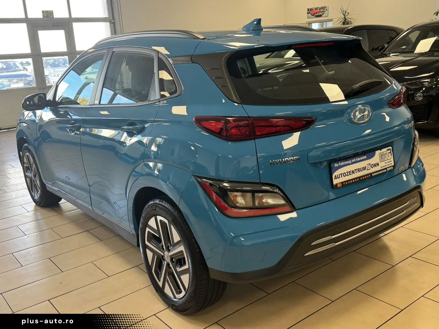 HYUNDAI Kona Select 2WD