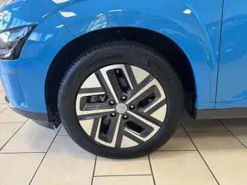 HYUNDAI Kona Select 2WD
