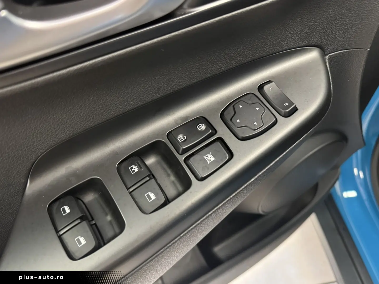 HYUNDAI Kona Select 2WD