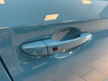 HYUNDAI Kona Select 2WD