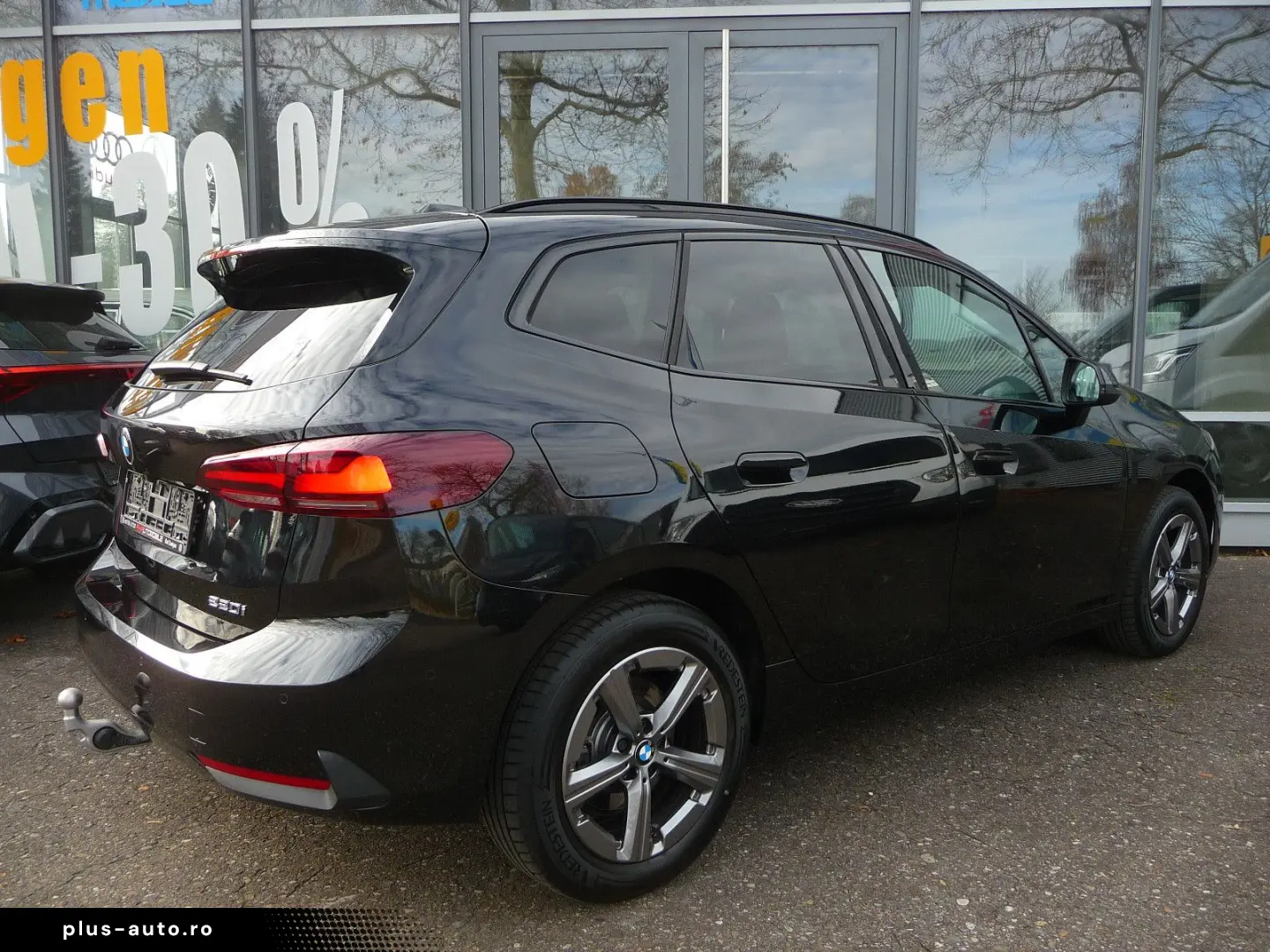 BMW 220i Active Tourer  Aut. PANO el.AHK LED NAVI