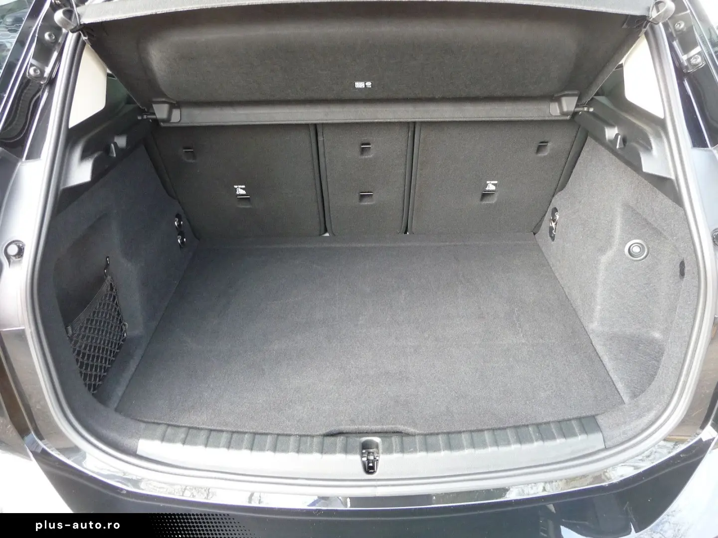 BMW 220i Active Tourer  Aut. PANO el.AHK LED NAVI