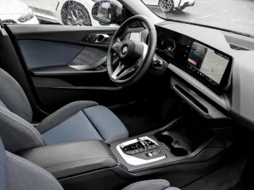 BMW 218d M DESIGN ADAPT.LED DA PA SHZ