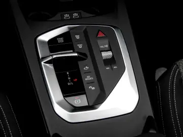 BMW 218d M DESIGN ADAPT.LED DA PA SHZ