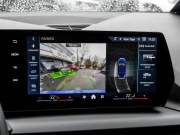 BMW 218d M DESIGN ADAPT.LED DA PA SHZ