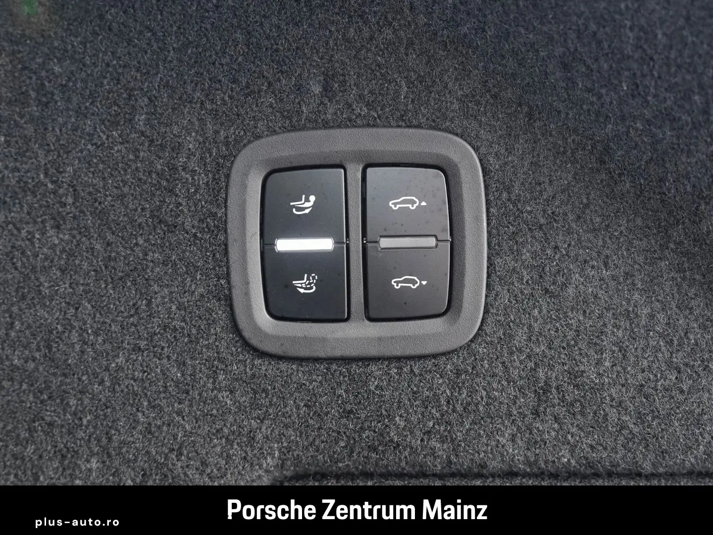 PORSCHE Cayenne S Coupe Innodrive 18Wege Anhängezugvor.