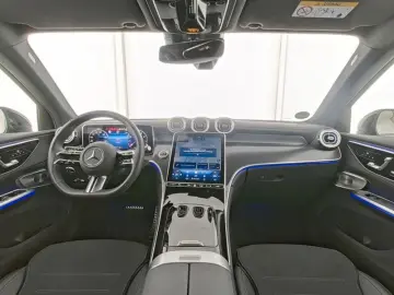 MERCEDES-BENZ GLC 300 4M AMG AHK PANO DIGITAL-LIGHT &hellip;