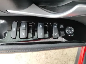 HYUNDAI TUCSON 1.6 T-GDI DCT PHEV Tractiune integrala