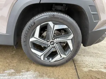 HYUNDAI Tucson Plug-In Hybrid 4WD