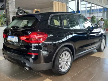 BMW X3 xDrive 30e Advantage LED PDC SHZ DAB Tempomat