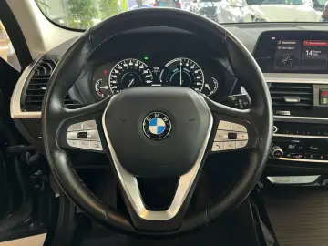 BMW X3 xDrive 30e Advantage LED PDC SHZ DAB Tempomat