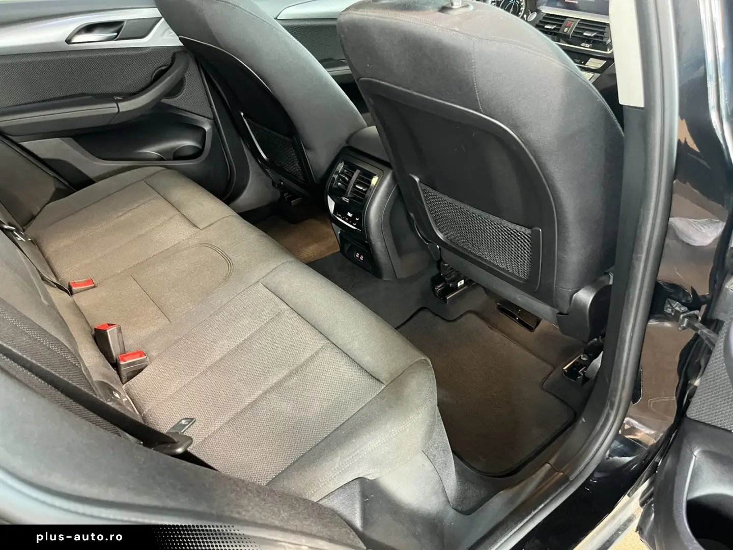 BMW X3 xDrive 30e Advantage LED PDC SHZ DAB Tempomat