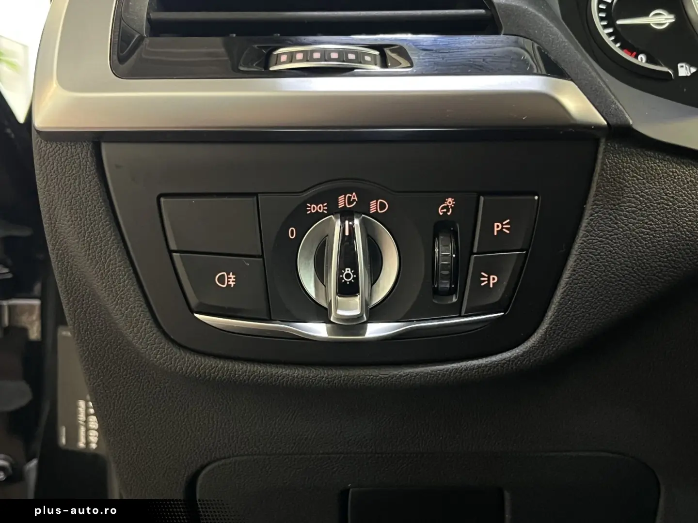 BMW X3 xDrive 30e Advantage LED PDC SHZ DAB Tempomat