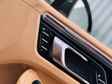 PORSCHE MACAN-S  FAB 10.2014   3.0 DIESEL 258CP