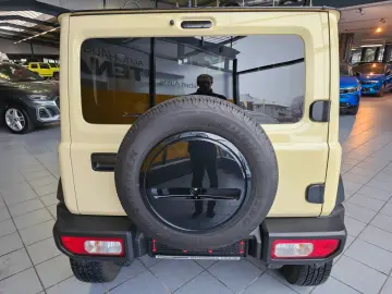 SUZUKI Jimny 5-Türer Allgrip Höherlegung Federn 15  Alu