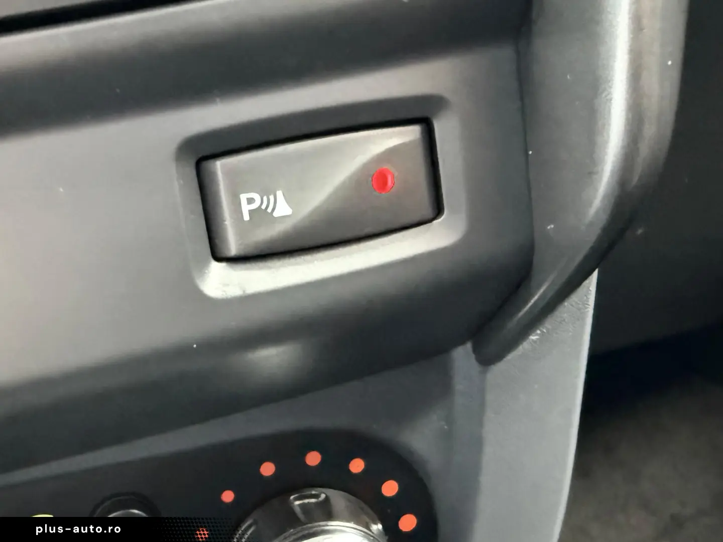 DACIA DUSTER   FAB 04.2014   4X4   1.5 DIESEL 110CP