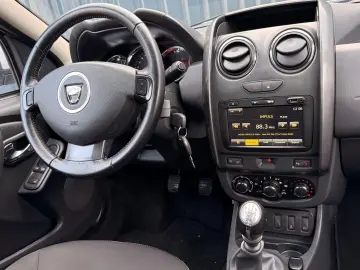 DACIA DUSTER   FAB 04.2014   4X4   1.5 DIESEL 110CP