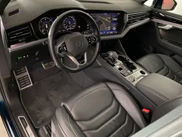 VW Touareg R-Line 3.0 V6 TDI tiptronic 4Motion