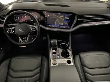 VW Touareg R-Line 3.0 V6 TDI tiptronic 4Motion